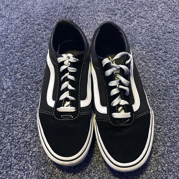 Vans Shoes - Black Vans Old Skool